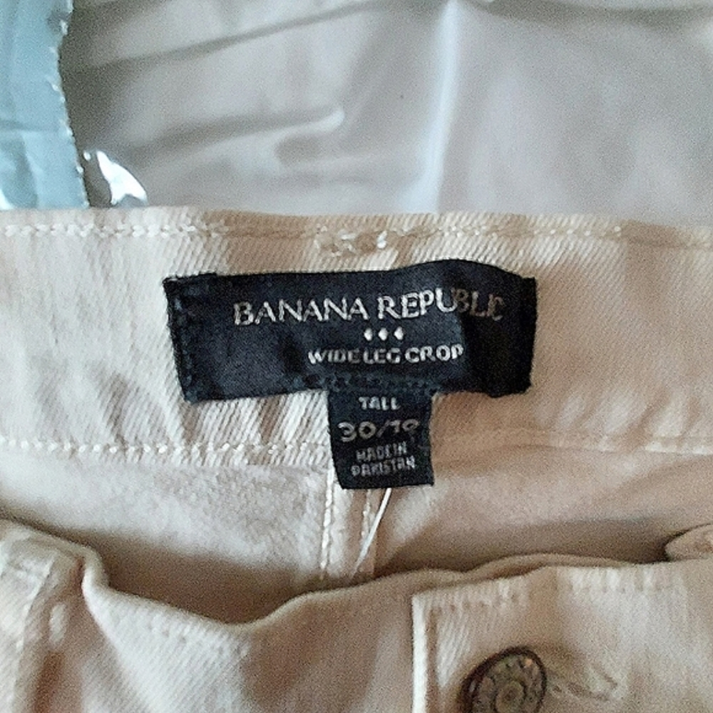 Banana Republic tall wide leg cropped jeans size 10